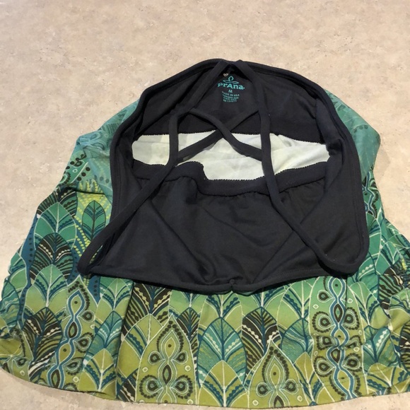 Cute Prana tank top - Picture 5 of 5
